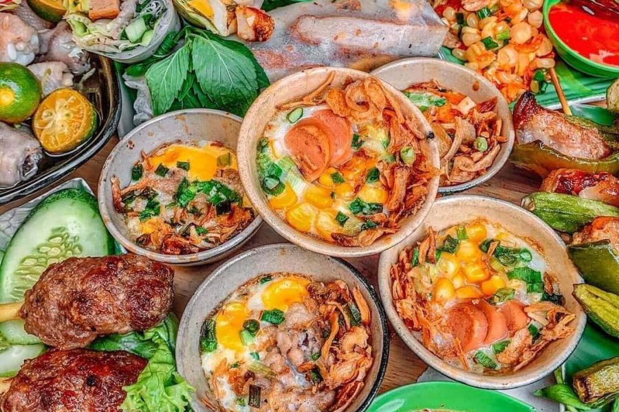 Ho Chi Minh City Street Food by Motorbike