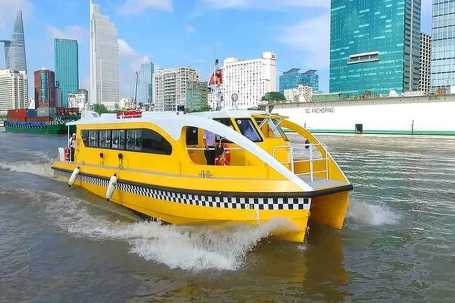 Ho Chi Minh City: Highlights & Waterbus Tour